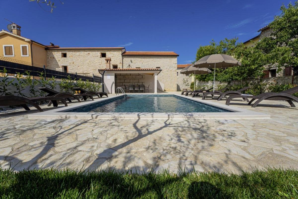 Villa Olea In Barat - Haus Fuer 6-8 Personen Kanfanar Exterior foto